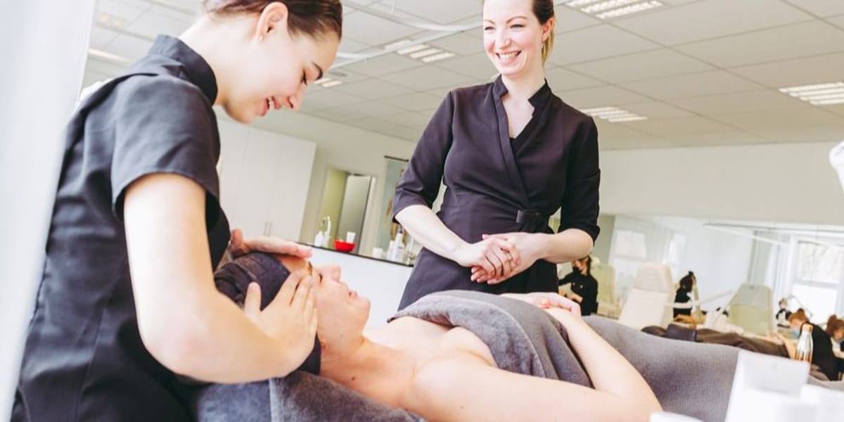 Docent Schoonheidsverzorging